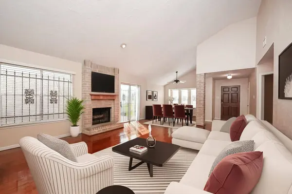 7918 Chancel DR, Houston, TX 77071