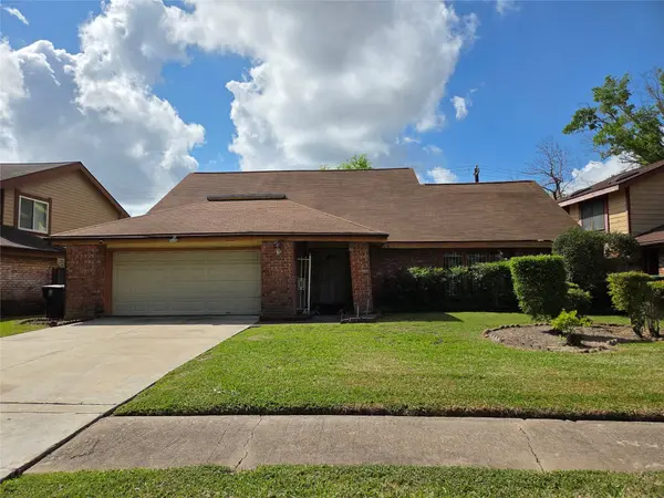 7707 Candlegreen LN, Houston, TX 77071