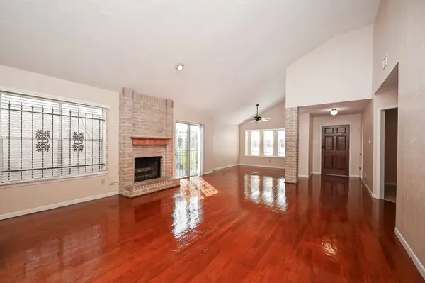 7918 Chancel DR, Houston, TX 77071