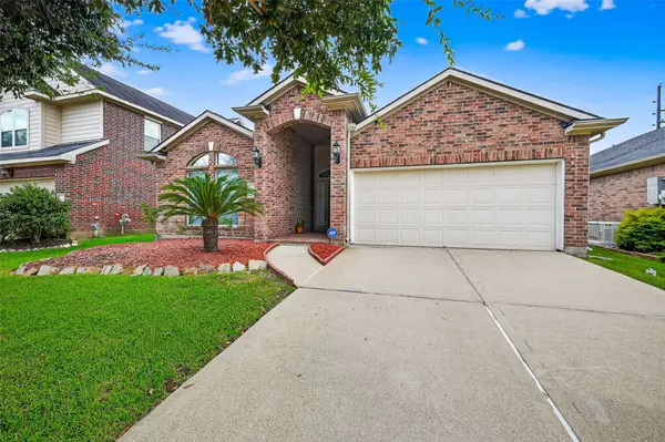 215 Little Summer DR, Rosenberg, TX 77469