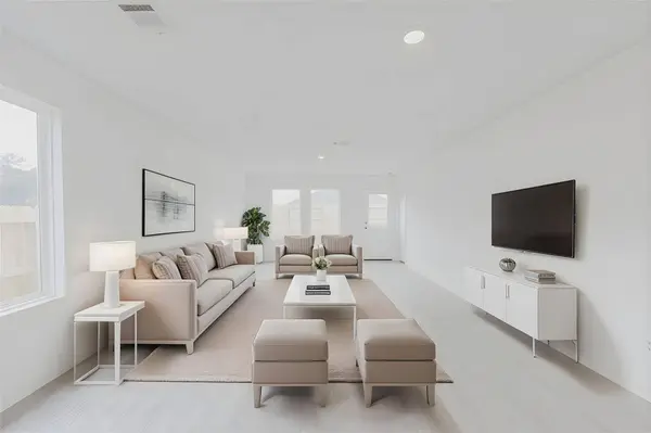 641 Falling Cave, Willis, TX 77378