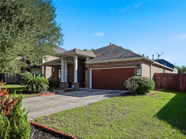 21391 Village Crossing LN, Porter, TX 77365