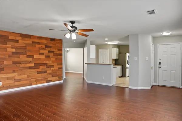 7303 Foxvista LN, Humble, TX 77338