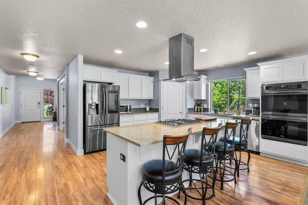 9302 13th ST, Terrebonne, OR 97760