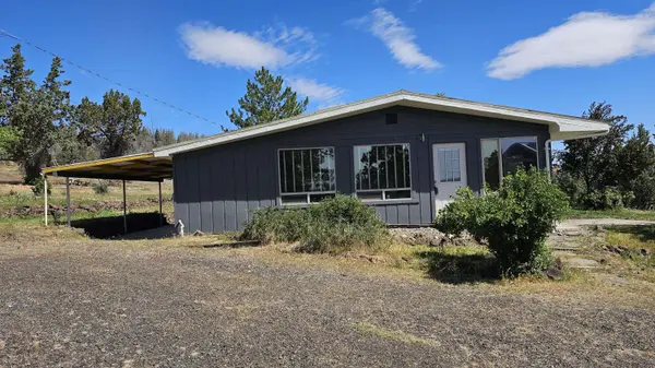 303 Poplar ST, Madras, OR 97741