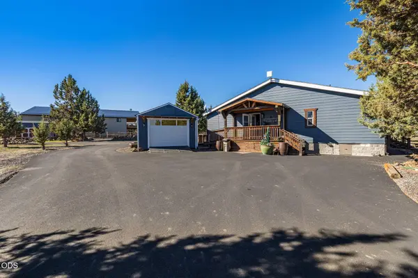 11855 Meadows LN, Culver, OR 97734