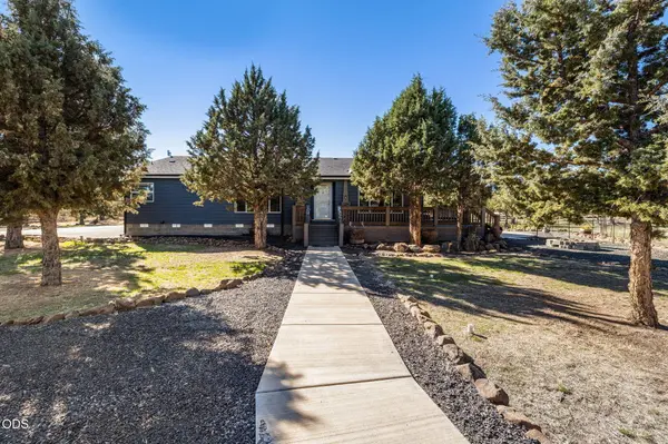 11855 Meadows LN, Culver, OR 97734