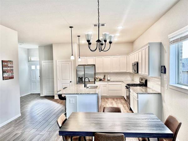 7388 Mount Greylock LOOP, Porter, TX 77365