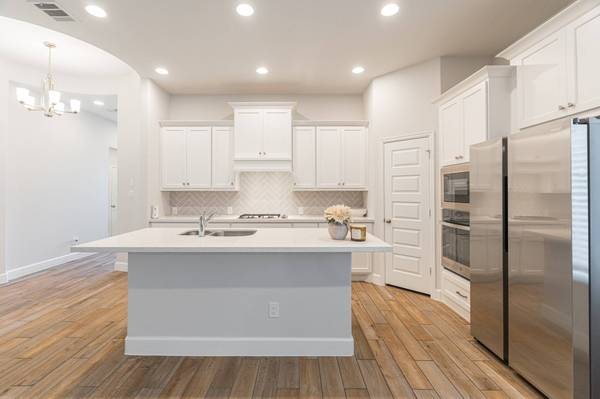 7438 Cattail Falls LN, Porter, TX 77365