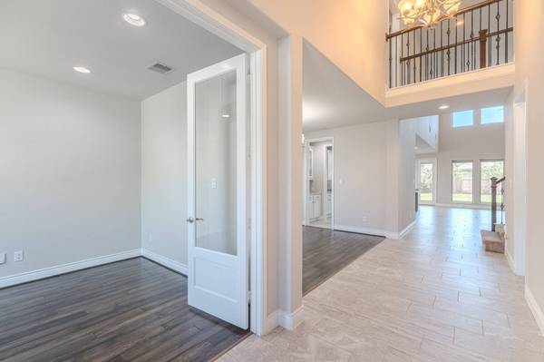 27918 Madison Bend DR, Spring, TX 77386