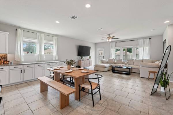 14077 Sharktooth Hill LN, Conroe, TX 77384
