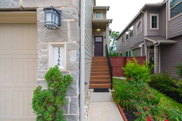 25366 Fallen Acorn CT, Porter, TX 77365