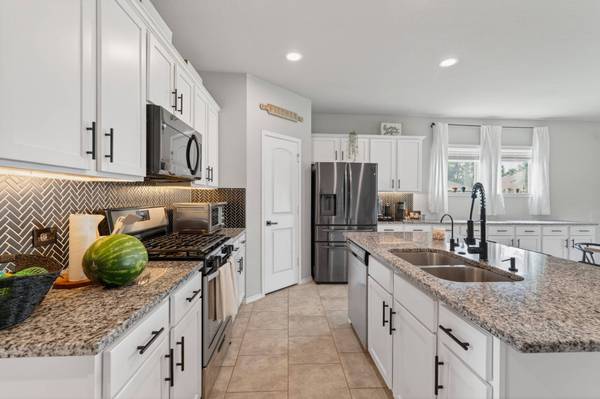14077 Sharktooth Hill LN, Conroe, TX 77384