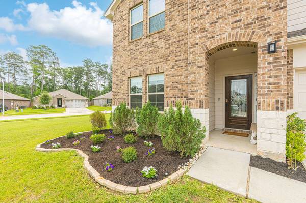 14077 Sharktooth Hill LN, Conroe, TX 77384