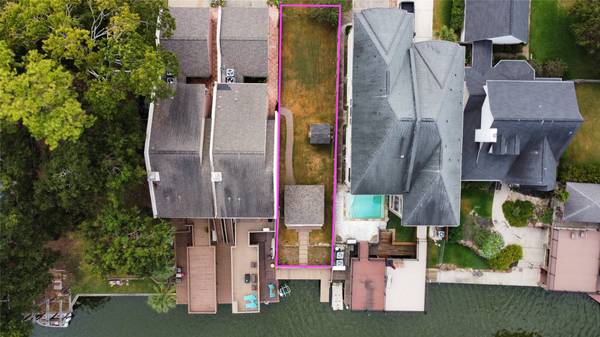 721 Paradise LN, Montgomery, TX 77356