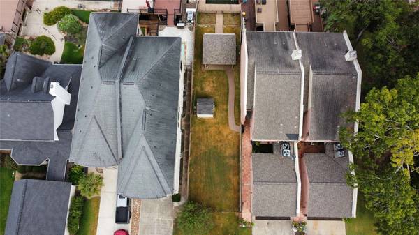 721 Paradise LN, Montgomery, TX 77356
