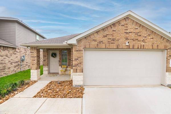 2326 Spruce Cliff LN, Spring, TX 77373