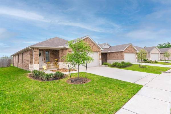 2326 Spruce Cliff LN, Spring, TX 77373
