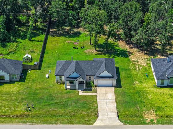 2069 Road 660, Dayton, TX 77535