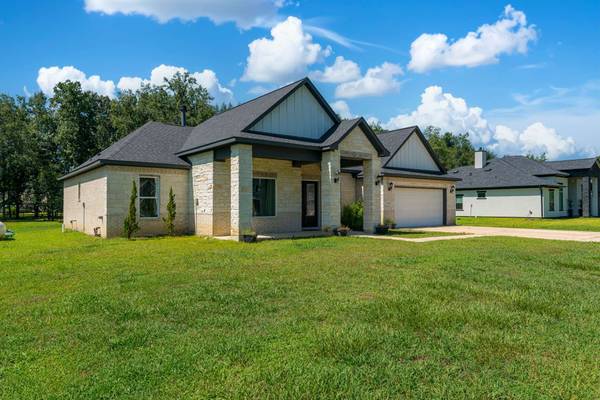 2069 Road 660, Dayton, TX 77535