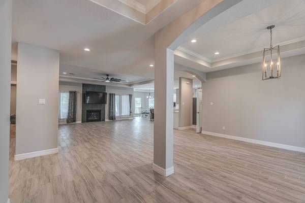 603 Airline DR #B, Conroe, TX 77301