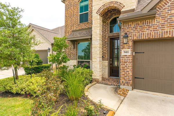 9411 Kingsford Valley CT, Tomball, TX 77375