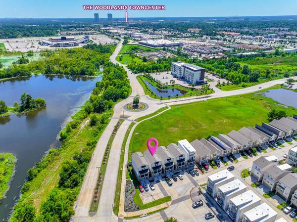 494 S Centro CIR, Shenandoah, TX 77385