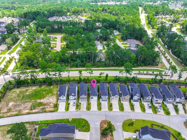 112 Red Cascade CT, Conroe, TX 77318