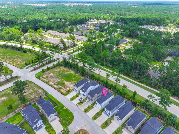 112 Red Cascade CT, Conroe, TX 77318