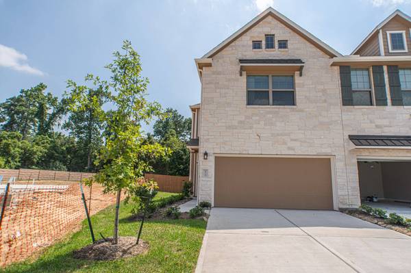 28104 Rocky Heights DR, Spring, TX 77386