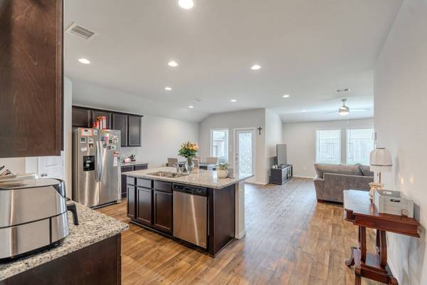 20399 Green Mountain DR, New Caney, TX 77357