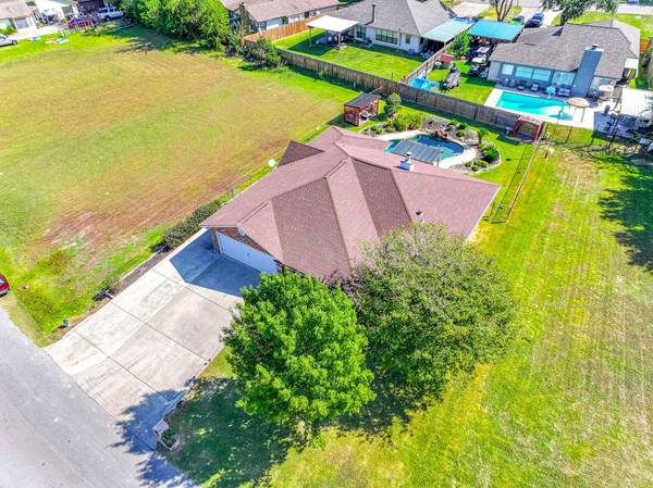 13417 Bunker Hill DR, Willis, TX 77318