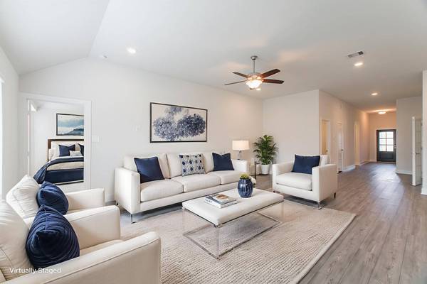 9826 North Goshawk TRL, Conroe, TX 77385