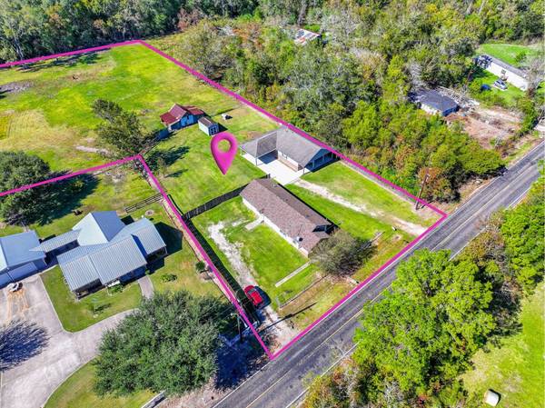 816 Martin Luther King RD, Ames, TX 77575