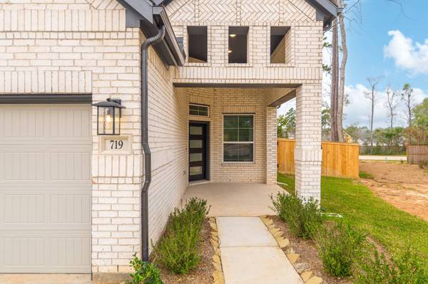 719 Campbell Crossing CT, Willis, TX 77318