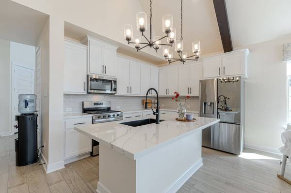 102 Shining Succulent DR, Richmond, TX 77406