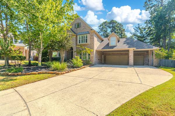 2 Graylin Woods PL, The Woodlands, TX 77382