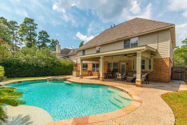 7 Stickley CT, The Woodlands, TX 77382