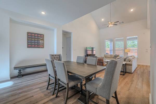 662 Lost Maples Bend LN, Conroe, TX 77304