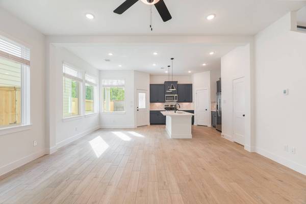 140 Red Cascade CT, Willis, TX 77318