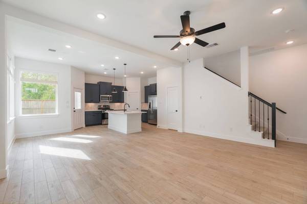 140 Red Cascade CT, Willis, TX 77318