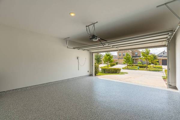 10627 Whitejacket, Conroe, TX 77385