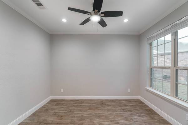50 Tidwillow PL, Tomball, TX 77375