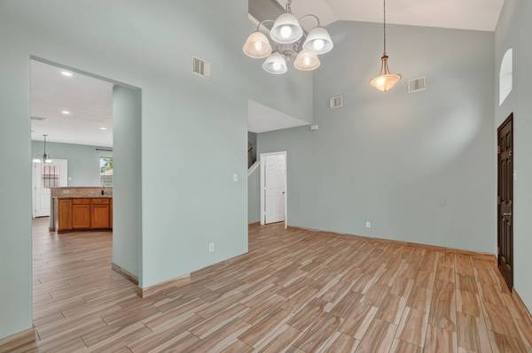 4307 Kleinway DR, Houston, TX 77066