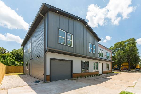 807 E 1st ST, Humble, TX 77338