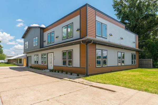 807 E 1st ST, Humble, TX 77338