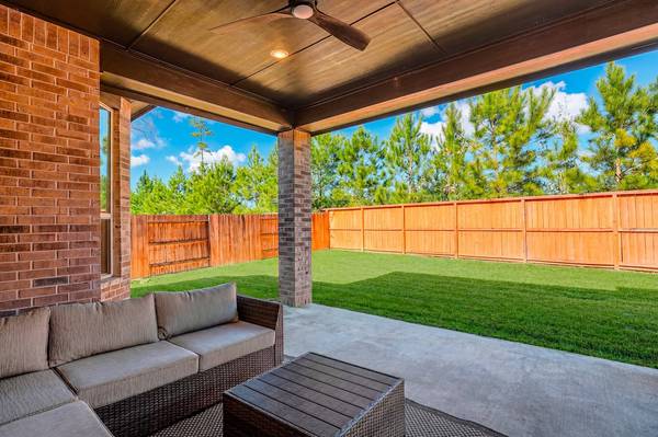 662 Lost Maples Bend LN, Conroe, TX 77304