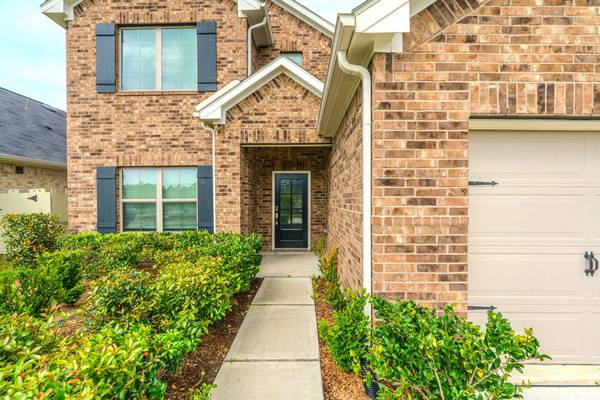 10313 S Goshawk TRL, Conroe, TX 77385