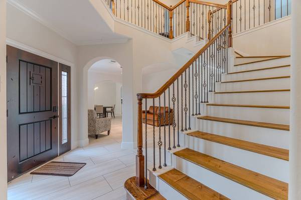 7 Stickley CT, The Woodlands, TX 77382