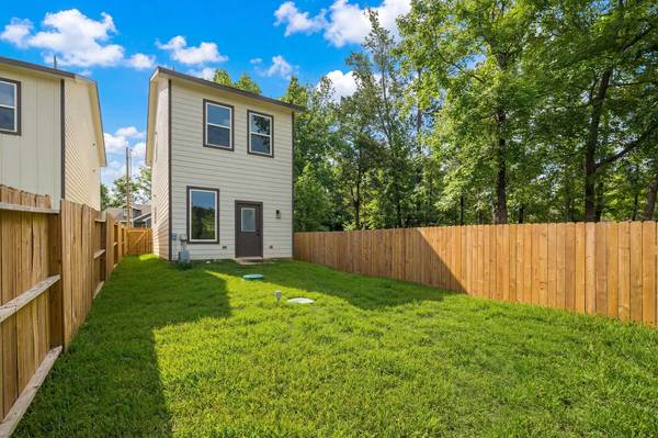 15301 Coaltown RD, Willis, TX 77378